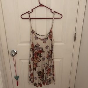 brandy melville cut out back floral dress